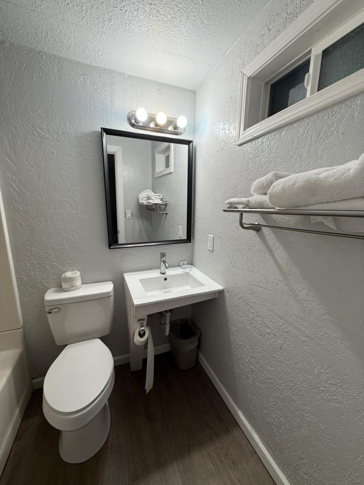 Budget Inn Bend Kültér fotó